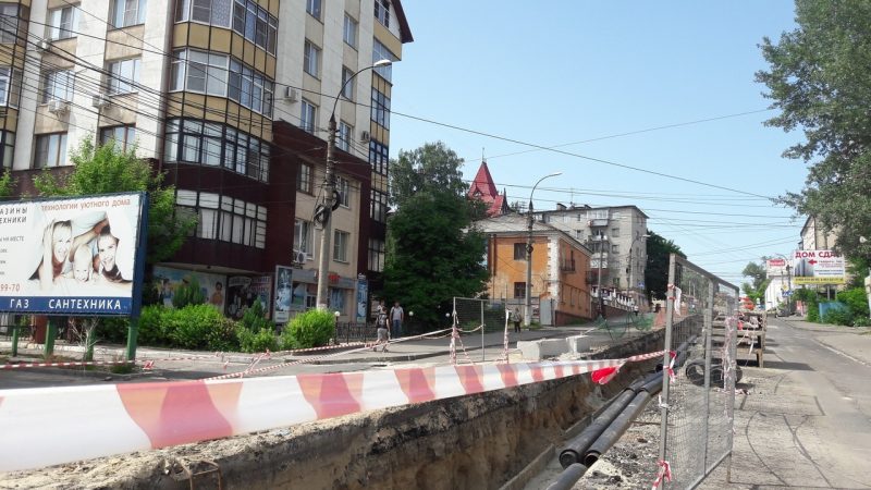 В Курске перекрыли движение по улице Чумаковской