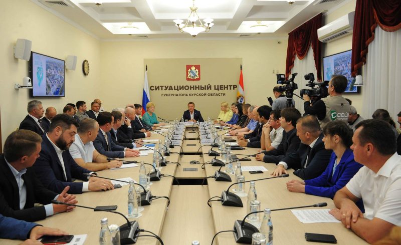 Роман Старовойт призвал депутатов Курского городского собрания к совместной конструктивной работе