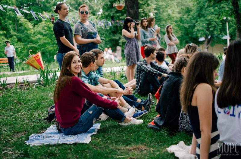 В Курске открывается летний сезон образовательных пикников «Зона газона»
