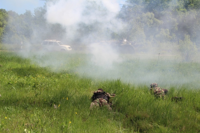 Курские бойцы ОМОН всю неделю тренировались в полевых условиях