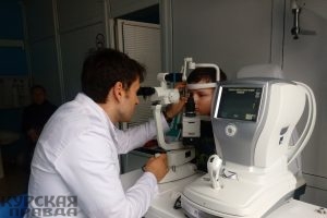 В Курском медицинском центре детям бесплатно проверяют зрение