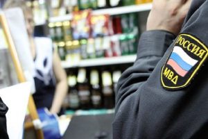 В Курске продавщица продала алкоголь несовершеннолетней