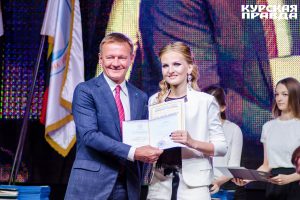 В Курске 370 будущих врачей получили дипломы