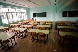 Почти 5 тысяч школьников Курской области переведены на дистант