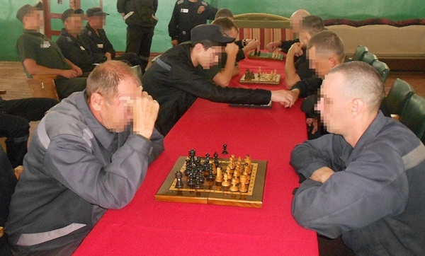 Колония шахматы касты сари. Шахматы в колонии 12 Волжском фото.