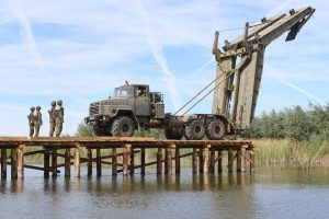 Хотите мост – построят  военные
