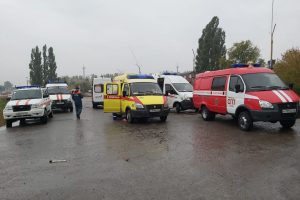 На трассе под Курском в аварии пострадало пятеро человек