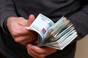 В Курской области доверчивый пенсионер лишился 140 тысяч рублей