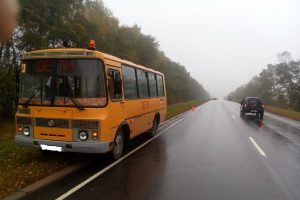 Курский школьный автобус попал в ДТП