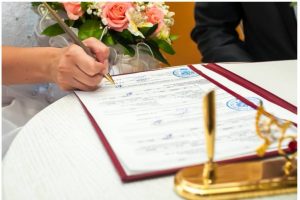 Бракосочетания в Курской области опять будут проходить без гостей