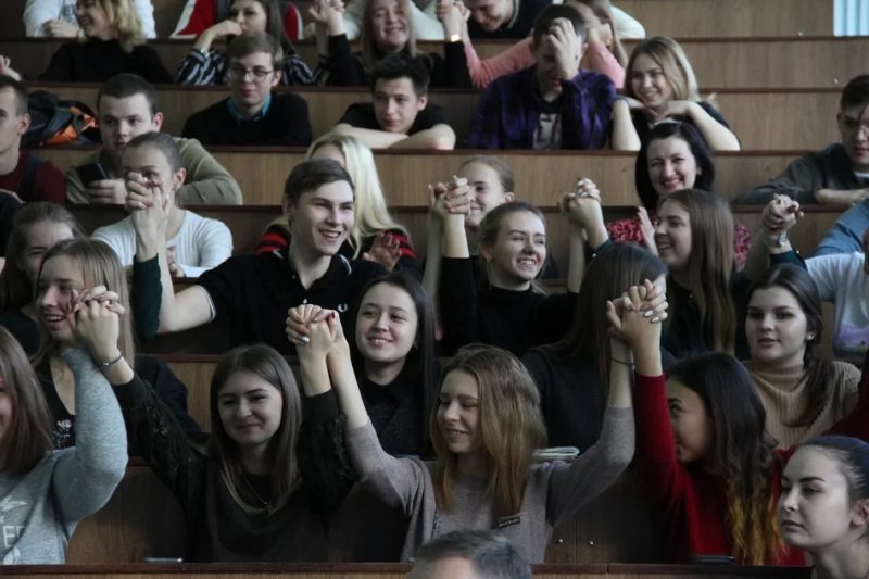 Первое заседание обновленного Детского общественного совета состоялось в Курске