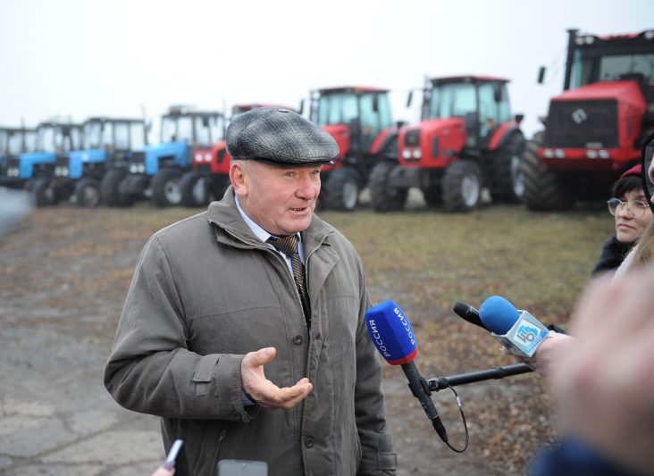 Роман Старовойт посетил музей Константина Воробьева и встретился с юнармейцами
