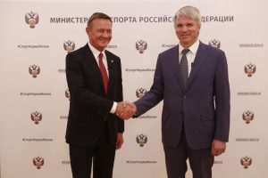 Губернатор  Курской области Роман Старовойт встретился  с министром  спорта РФ  Павлом Колобковым