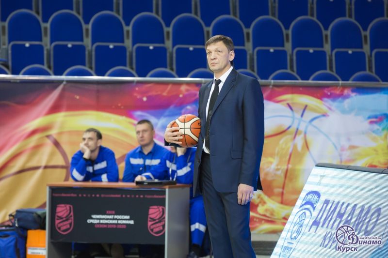 Курское “Динамо” покинул главный тренер Роберто Иньигес