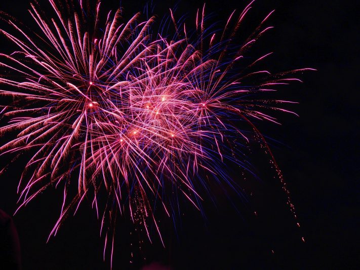 Новый год куряне встретят фейерверком
