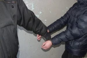 Студент делал закладки