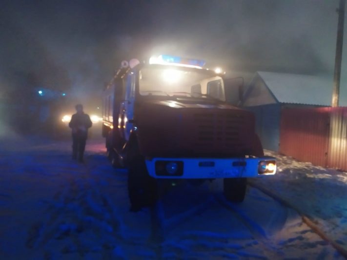 В Курской области горел дом