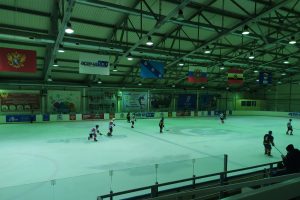 В Курске проходит ночная хоккейная лига