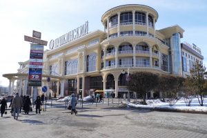 Работники курского торгового центра остались без отопления