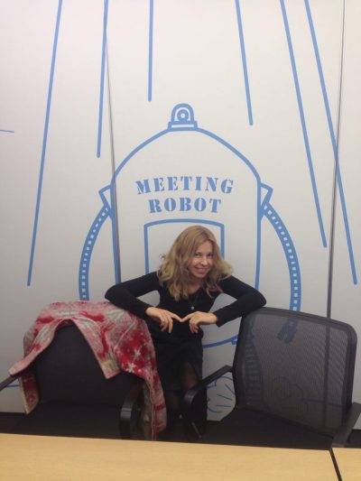 «Грымза или Cнегурочка?» или как курская художница примерила «неземной» образ