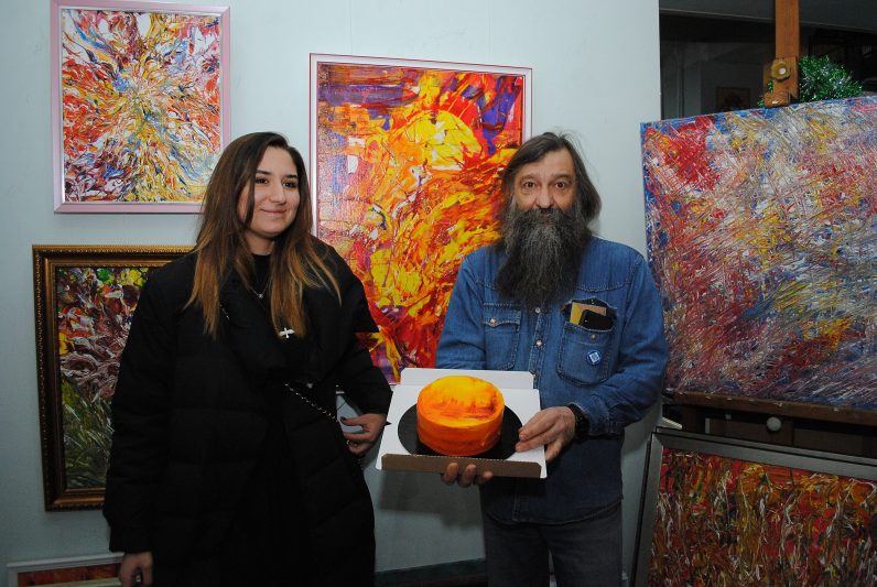 В курской галерее «АЯ» открылась выставка «Ночь художника»
