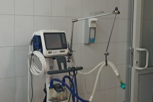 В Курскую областную больницу поступило шесть новых аппаратов ИВЛ