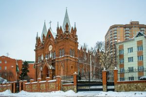 Курский католический храм в пятерке самых красивых в России