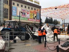 Снежные фигуры в Курске восстановят после дождя