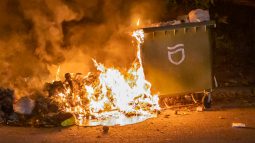 В Курске поджигают мусорные площадки