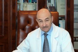 В Курск приедет главный трансплантолог Минздрава России Сергей Готье