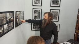 В галерее «АЯ» открылась выставка памяти Геннадия Бодрова