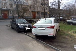  В Курске продолжаются рейды по нарушителям правил парковки