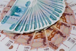 Куряне хранят  в банках свыше  135 миллиардов рублей