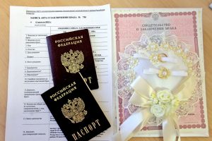 Больше половины пар в Курской области перенесли дату регистрации брака