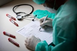 В больницы Курской области требуются медики