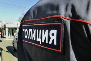 В Курской области женщина пыталась дать взятку полицейскому