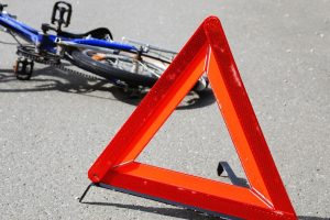 Автомобилист  сбил велосипедистку