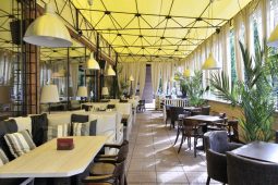 Летним площадкам кафе и ресторанов Курска снизят арендную плату