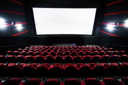 Жители Железногорска Курской области пожаловались на местный кинотеатр