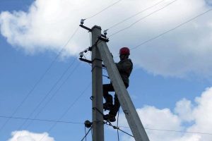 В двух районах Курской области произошли аварии на электросетях