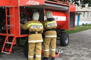 Пожарные побороли возгорание в Глушковском районе Курской области