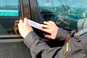 Автомобиль курянки арестовали из-за долга в 120 тысяч рублей
