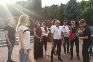 В Курске «Хор Турецкого» почтил память погибших на войне