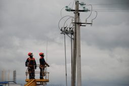 В 12 населенных пунктах Курской области восстановили электричество