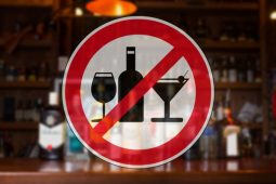 В Курской области предложили продавать алкоголь до 20.00 часов