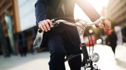 В Курской области мужчина украл у девятиклассника велосипед