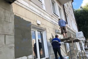 В Курске подрядчик отступил от проекта капремонта дома в центре города