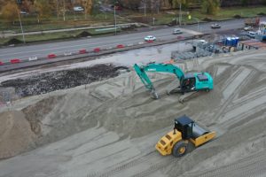 В Курчатове продолжается  строительство путепровода