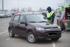 В Курске провели рейд по парковкам