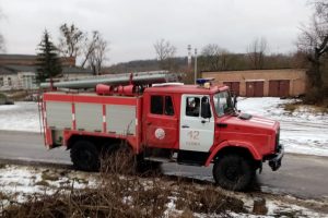В Курской области при пожаре в доме обрушилась кровля